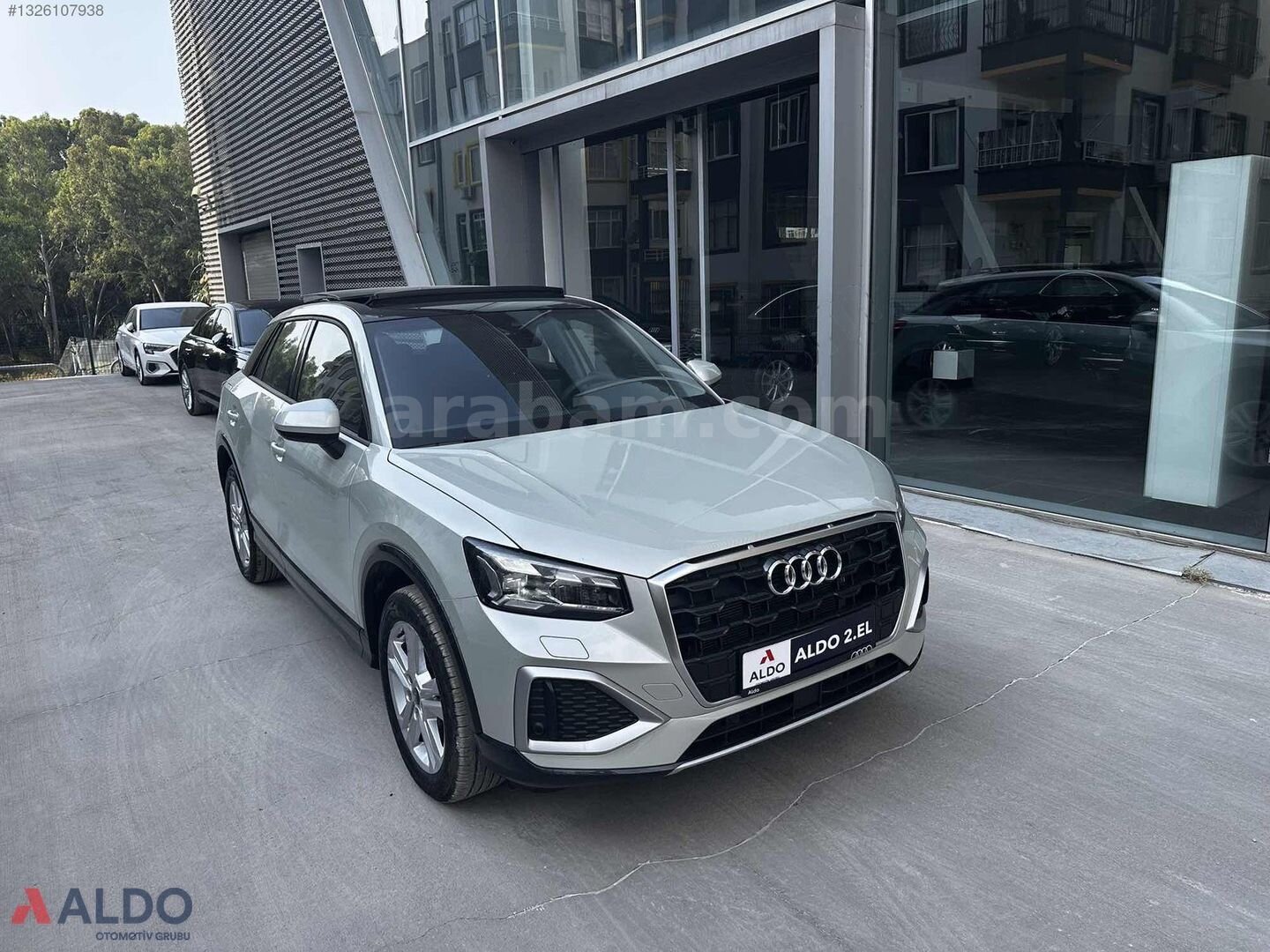 Galeriden Audi Q2 35 TFSI Advanced 2025 Model Mersin 6.020 km Gri 2