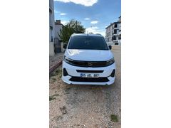 Sahibinden Opel Combo 1.5 CDTI Essential 2025 Model 