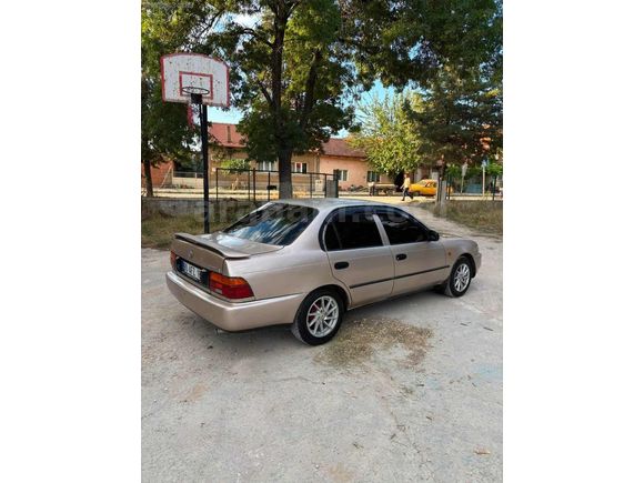 1996 Model TOYOTA COROLLA 1.6 XEİ Klimalıı