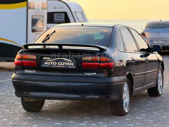Galeriden Renault Laguna 2.0 RXT 2001 Model Ordu