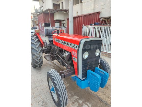 Galeriden Massey Ferguson 240 S Manisa