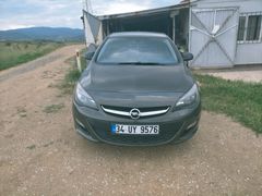 Sahibinden Değişensiz Düşük km li Opel Astra j