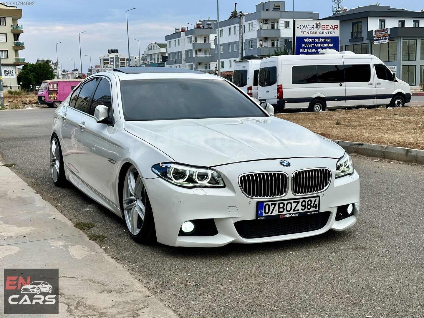 Galeriden BMW 5 Serisi 520d M Sport 2011 Model Antalya 394.000 km Beyaz 2