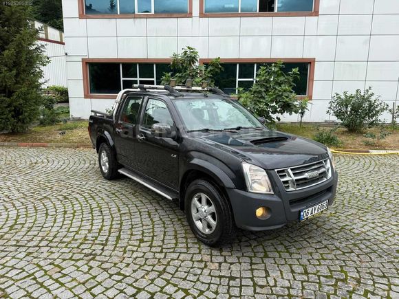 Ofsel'den bakımlı Isuzu D max 4x4 Limited