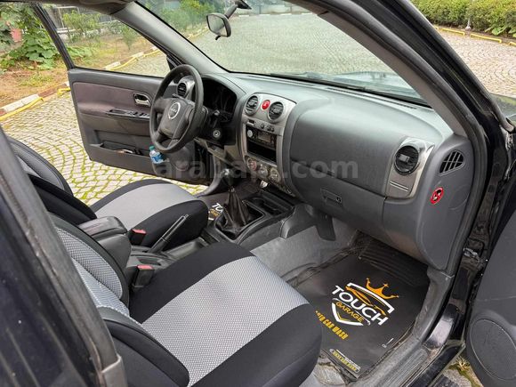 Ofsel'den bakımlı Isuzu D max 4x4 Limited