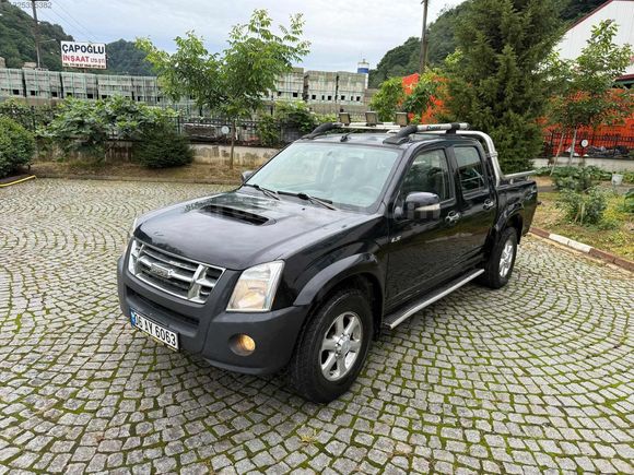 Ofsel'den bakımlı Isuzu D max 4x4 Limited