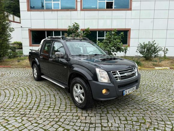 Ofsel'den bakımlı Isuzu D max 4x4 Limited