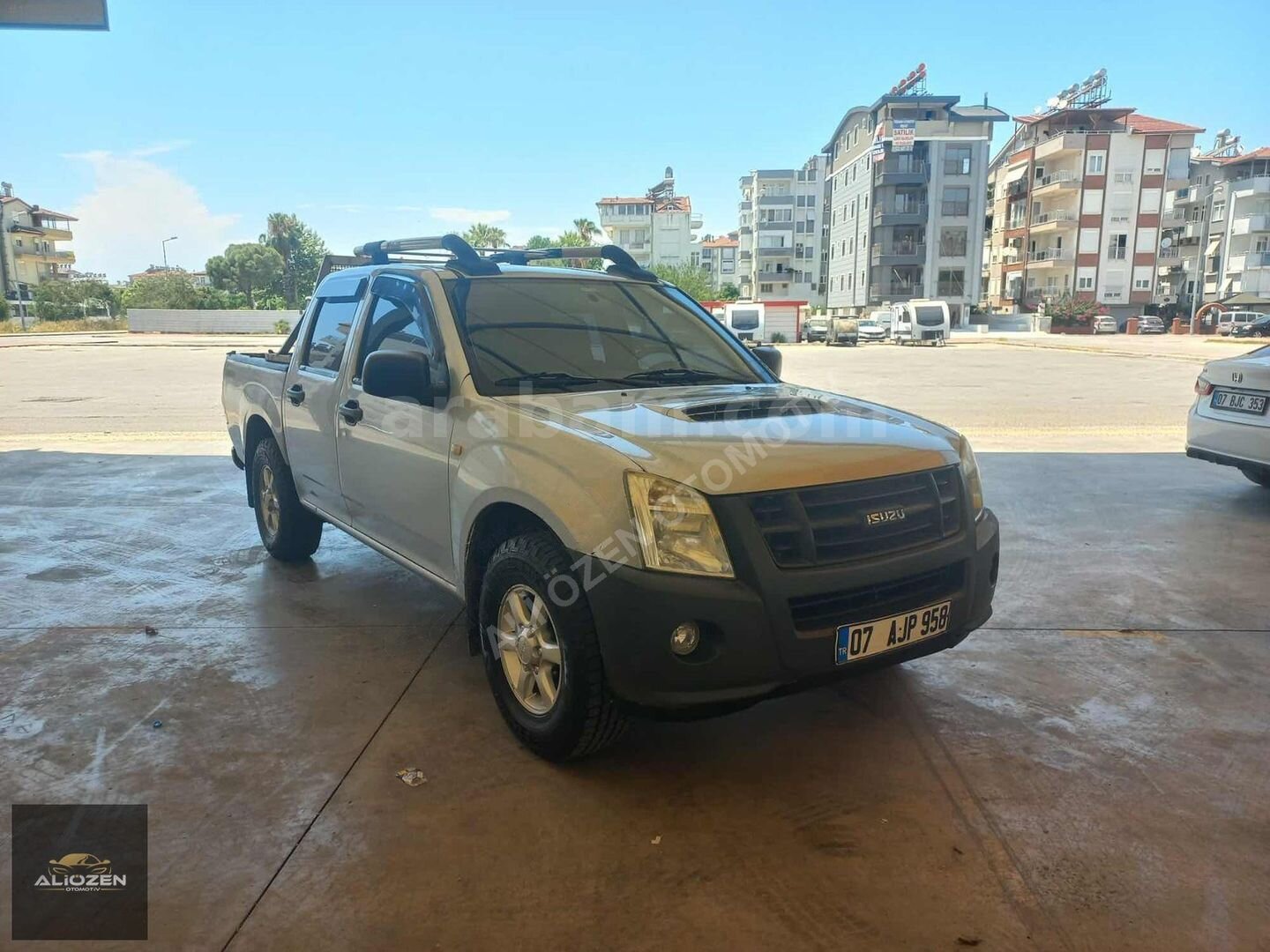 Galeriden Isuzu D-Max 2.5 4x2 2011 Model Antalya 315.000 km Gri 7