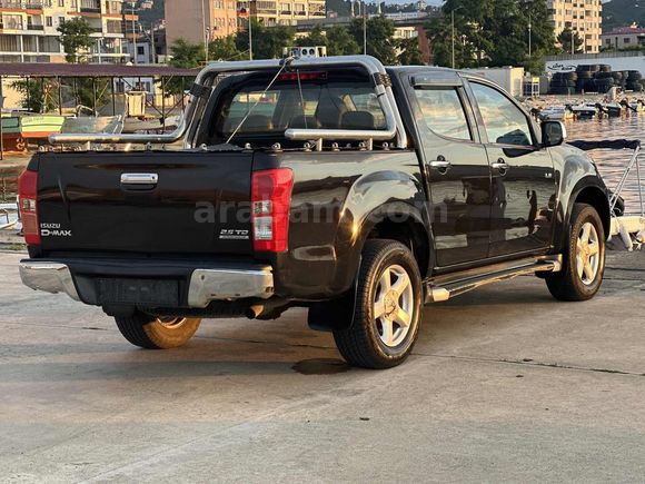 ISUZU D-MAX V-CROSS 4X4