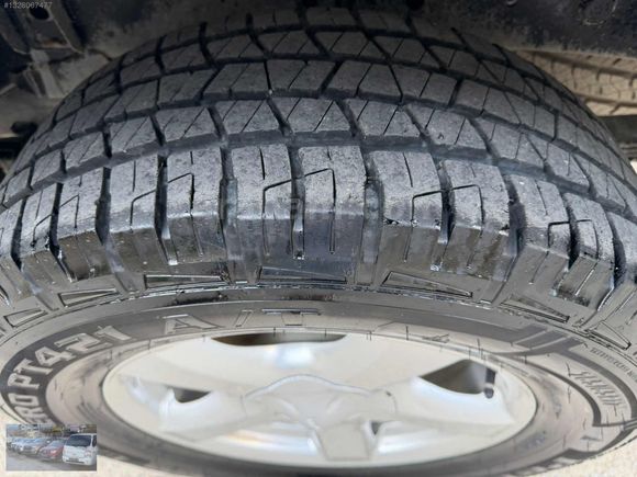 UĞUR OTODAN KARTA TAKSİT 2017 MODEL 293.561 KM'DE ISUZU DMAX LTD