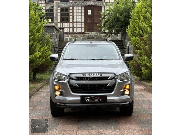 VOLCAR'S 2022 MODEL 104 BİN KM'DE HATASIZ D-MAX