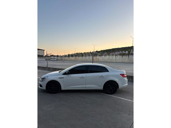 Sahibinden Renault Megane 1.3 TCe Joy 2020 Model
