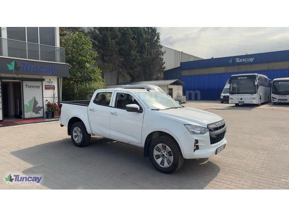 2022 MODEL D-MAX 4x4 V-LİFE