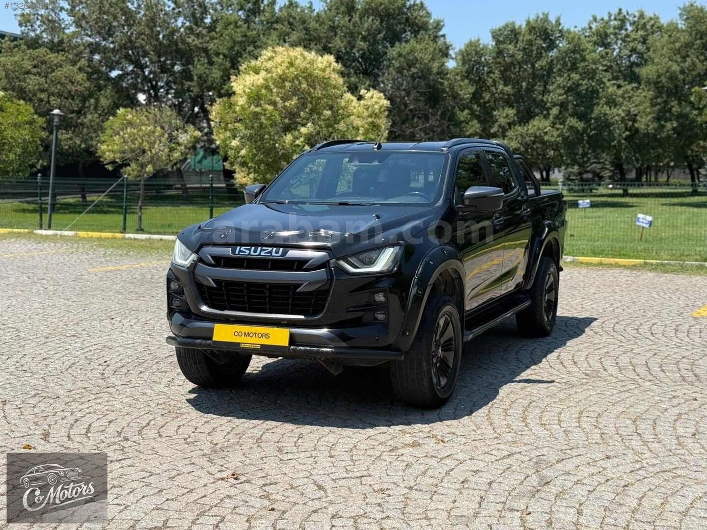 Galeriden Isuzu D-Max 1.9 D 4x4 V-Cross 2021 Model Bursa 142.000 km Siyah 5