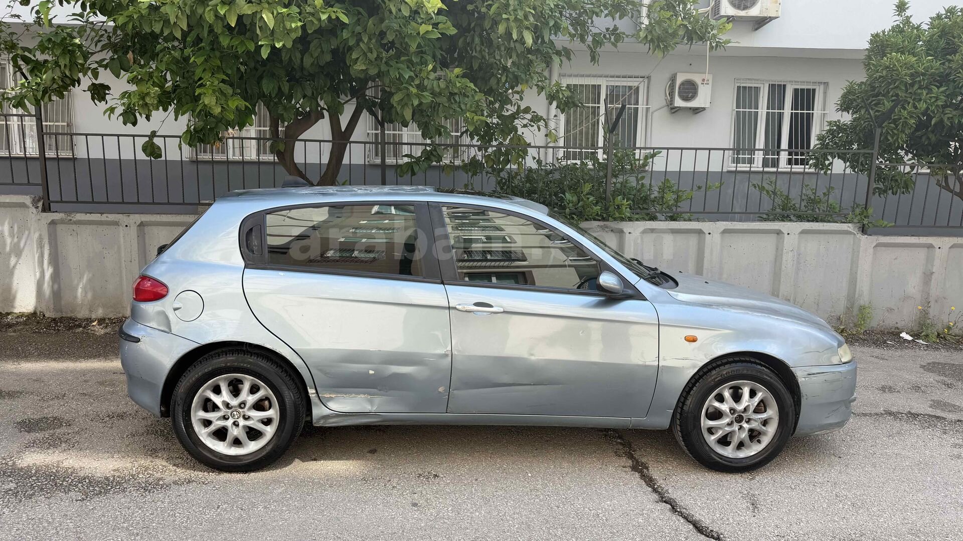 Sahibinden Alfa Romeo 147 1.6 TS Distinctive 2004 Model Adana 242.000 km Mavi (metalik) 3