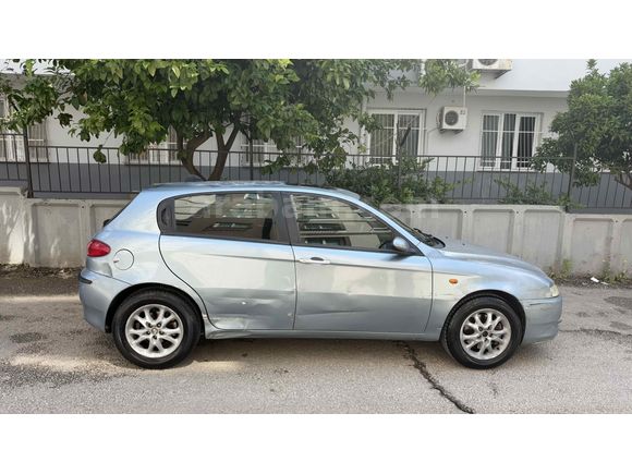 Sahibinden Alfa Romeo 147 1.6 TS Distinctive 2004 Model 
