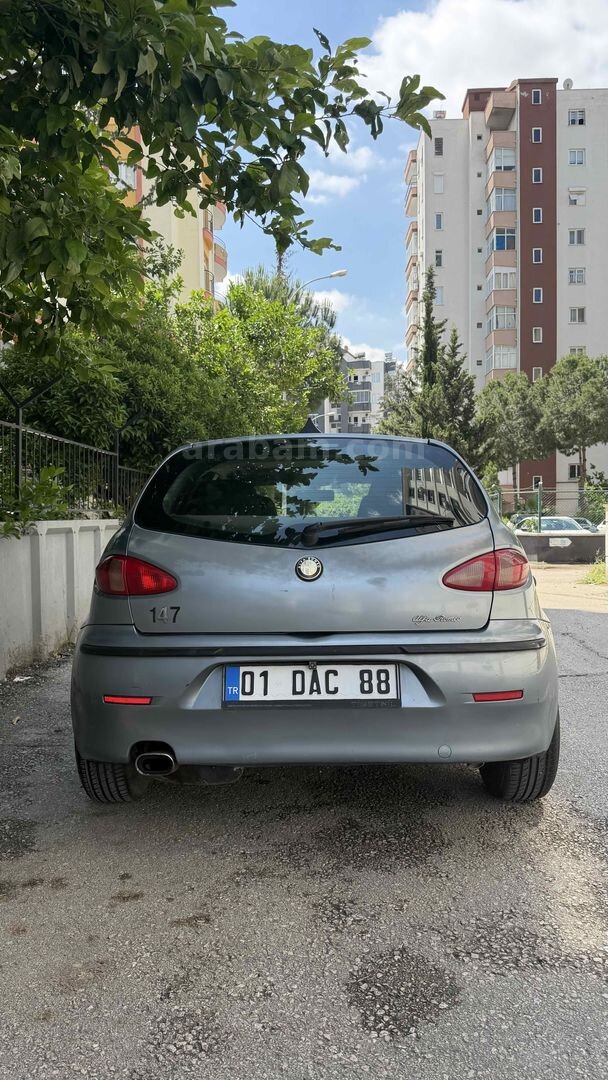 Sahibinden Alfa Romeo 147 1.6 TS Distinctive 2004 Model Adana 242.000 km Mavi (metalik) 4