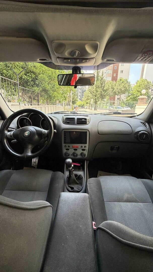 Sahibinden Alfa Romeo 147 1.6 TS Distinctive 2004 Model Adana 242.000 km Mavi (metalik) 7
