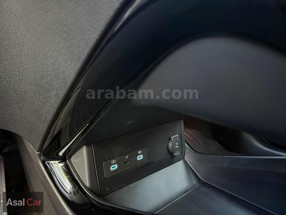 2025 MODEL BYD SEAL U DM-İ 1.5 PHEV 9 BİN KMDE CAM TAVAN