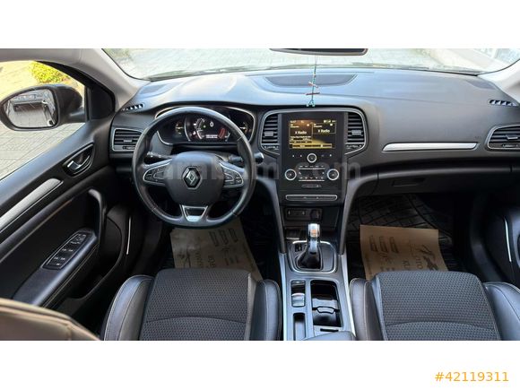 RAMS MOTORS ' DAN 2020 MODEL MEGANE OTOMATİK ICON