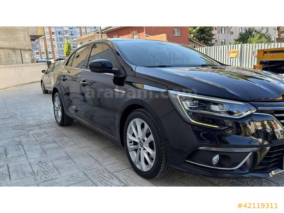 RAMS MOTORS ' DAN 2020 MODEL MEGANE OTOMATİK ICON
