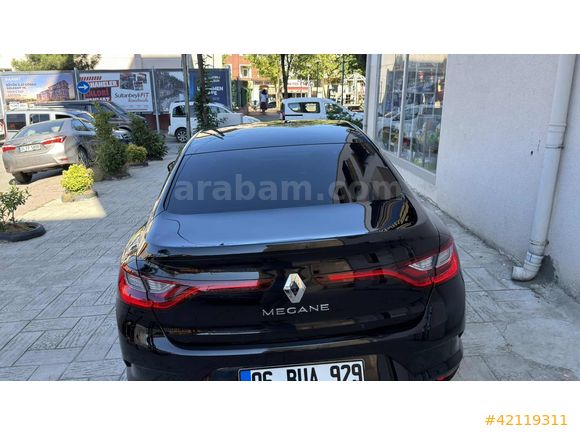 RAMS MOTORS ' DAN 2020 MODEL MEGANE OTOMATİK ICON