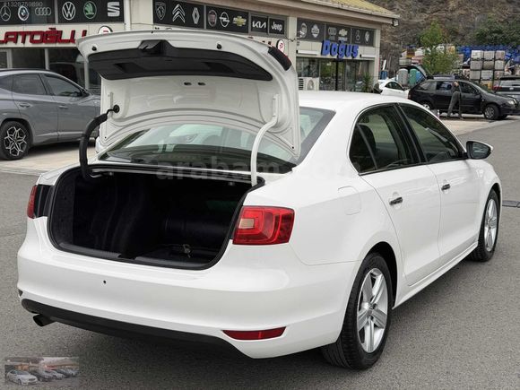 2012 VOLKSWAGEN JETTA 1.2 TSİ MANUEL TRENDLİNE