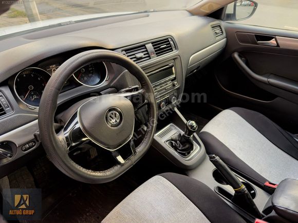 ALTUĞ'DAN SATILIK 2015 MODEL TRENDLİNE 1.2 JETTA