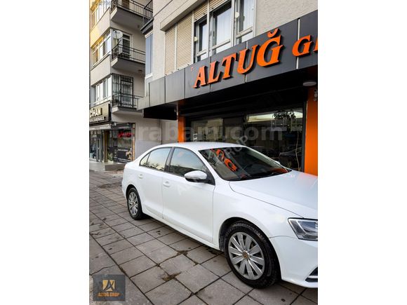 ALTUĞ'DAN SATILIK 2015 MODEL TRENDLİNE 1.2 JETTA