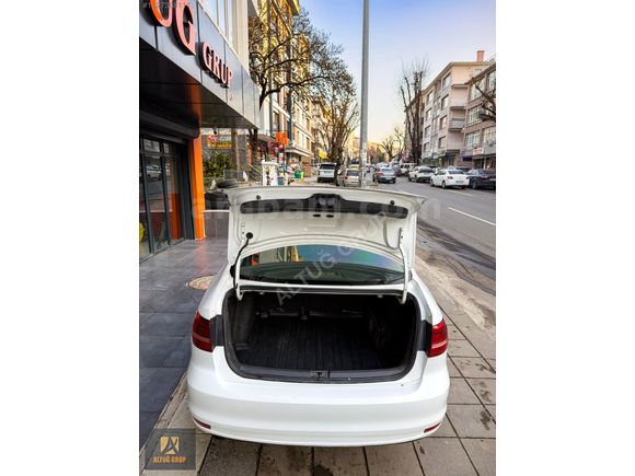 ALTUĞ'DAN SATILIK 2015 MODEL TRENDLİNE 1.2 JETTA