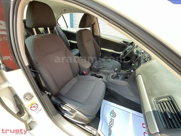 TRUSTY ONATÇA'DAN VOLKSWAGEN JETTA