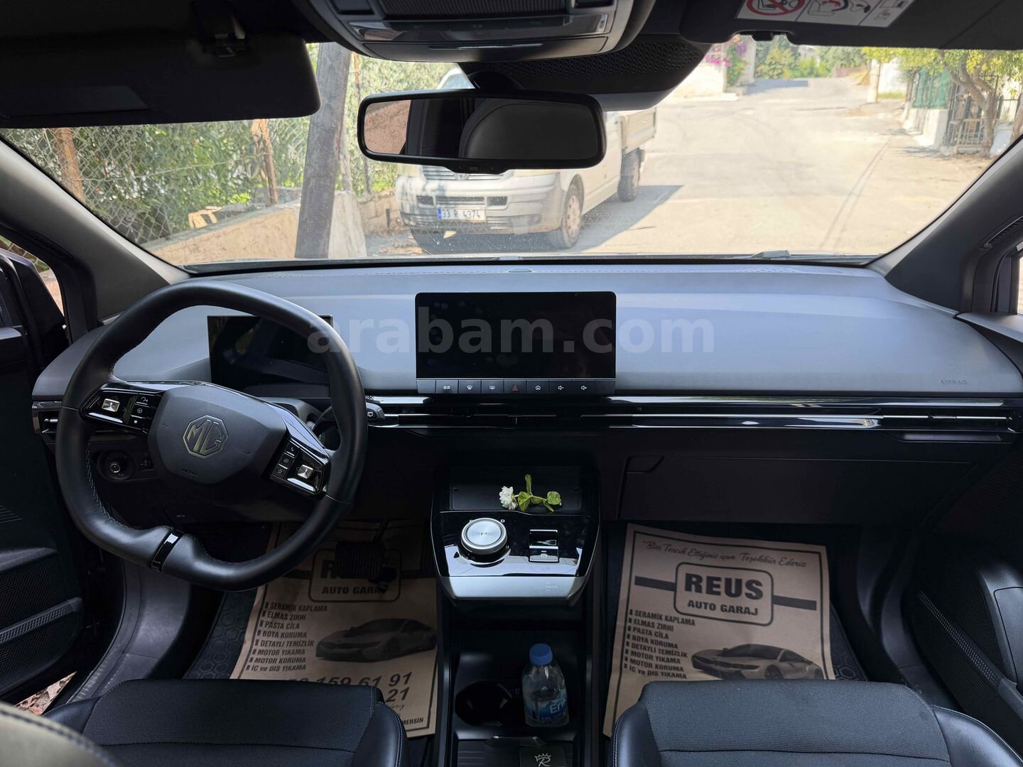 Sahibinden MG MG4 Luxury 2023 Model Mersin 20.700 km Gri (titanyum) 7