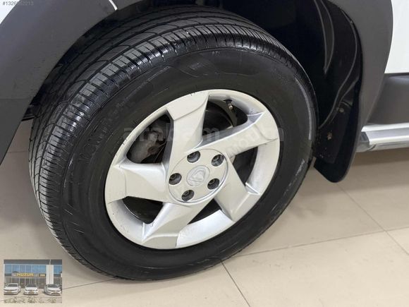 2013 DUSTER 1.5 DCi HATASIZ 135binKM SIFIR VİZE SIFIR LASTİK