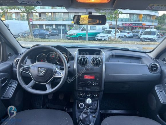 BURAKLAR'DAN 2017 DACİA DUSTER 1.5 DCİ AMBİANCE PAKET +4x4