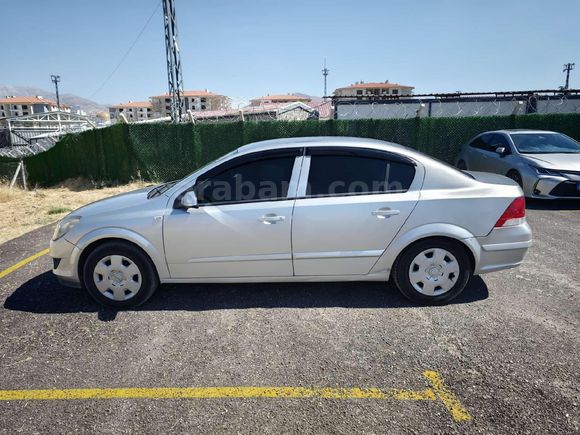 Sahibinden Opel Astra 1.6 Essentia 2009 Model