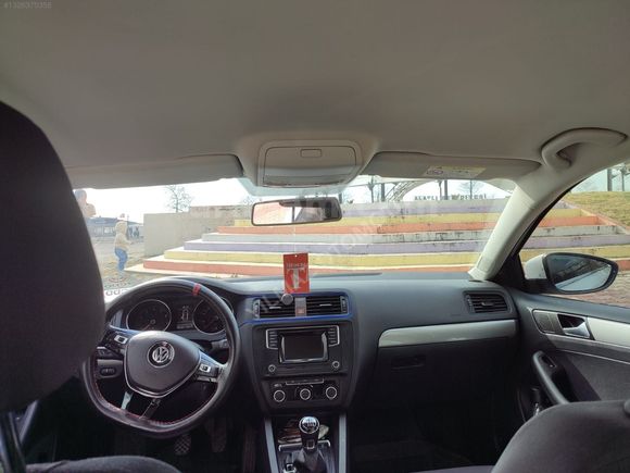 temiz masrafsız düşük km jetta