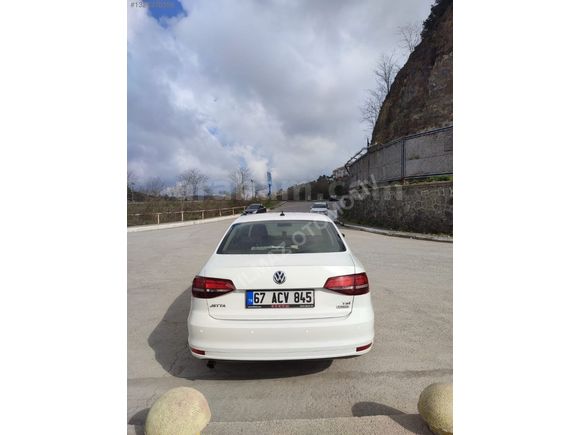 temiz masrafsız düşük km jetta