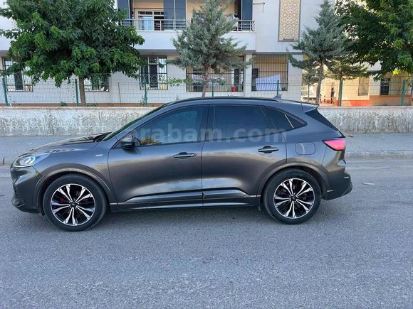 2022 FORD KUGA ST LİNE EN DOLUSU 200 BİNDE HATASIZ BOYASIZ