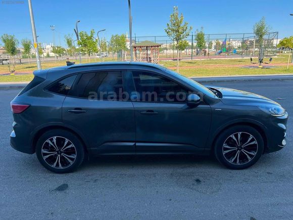2022 FORD KUGA ST LİNE EN DOLUSU 200 BİNDE HATASIZ BOYASIZ