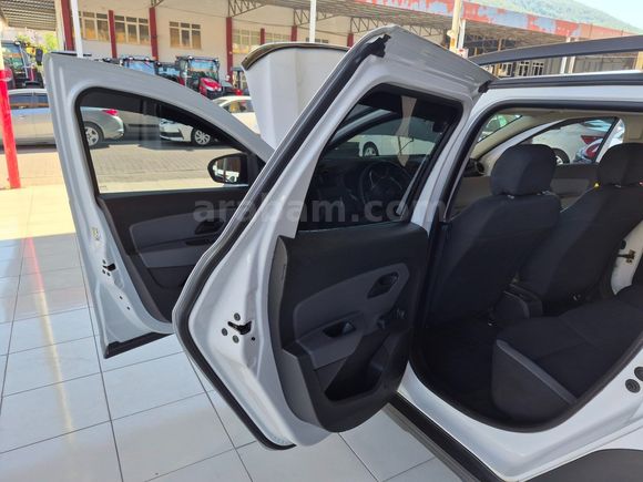 GÜLDALI'DAN 2018 MODEL, HATASIZ, 1.5 DCİ 4X2 150000 KM'DE DUSTER