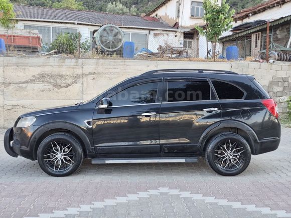 CAPTİVA 7 KİŞİLİK SANRUFLU 225 BİN KM 2011 MODEL