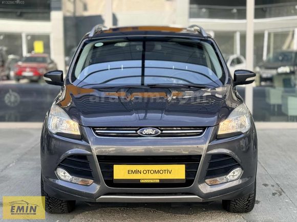 HATASIZ BOYASIZ ÇİZİKSİZ CAM TAVANLI FORD KUGA TİTANİUM