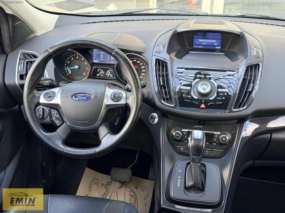 HATASIZ BOYASIZ ÇİZİKSİZ CAM TAVANLI FORD KUGA TİTANİUM