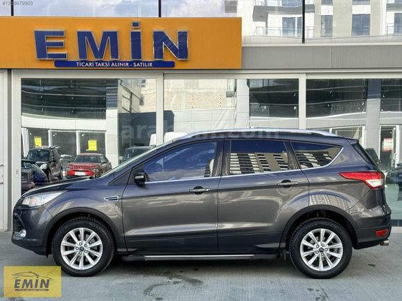HATASIZ BOYASIZ ÇİZİKSİZ CAM TAVANLI FORD KUGA TİTANİUM