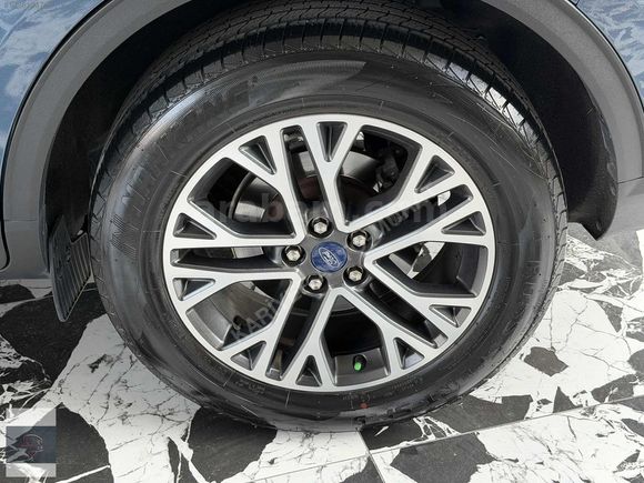 (GARANTİLİ*KUSURSUZ)2023 FORD KUGA 1.5 EcO BOOST TİTANİUM