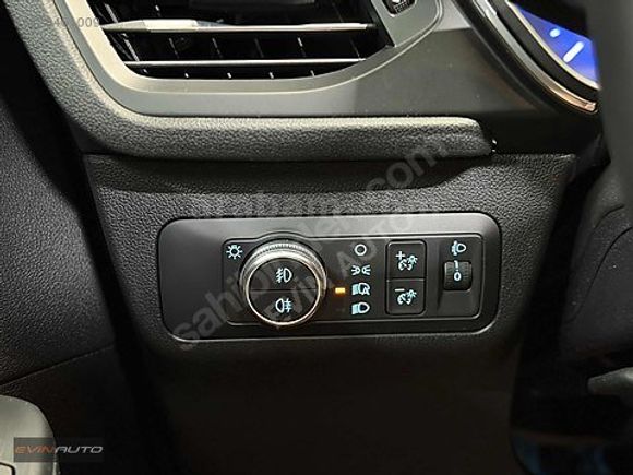 EVİN AUTO'DAN 2023 MODEL FORD KUGA TİTANİUM 32 BİN KM HATASIZ