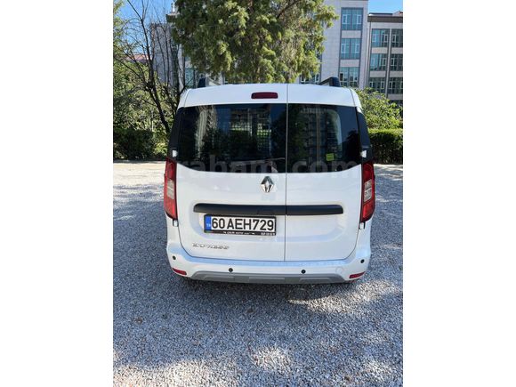 Sahibinden Renault Express Combi 1.5 BlueDCI Touch 2023 Model 