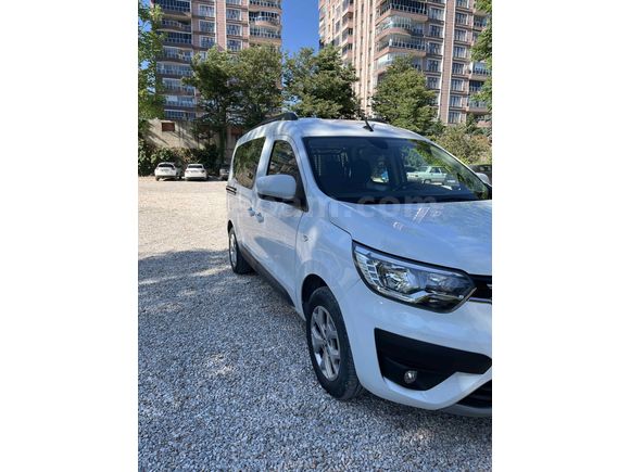Sahibinden Renault Express Combi 1.5 BlueDCI Touch 2023 Model 