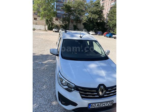 Sahibinden Renault Express Combi 1.5 BlueDCI Touch 2023 Model 