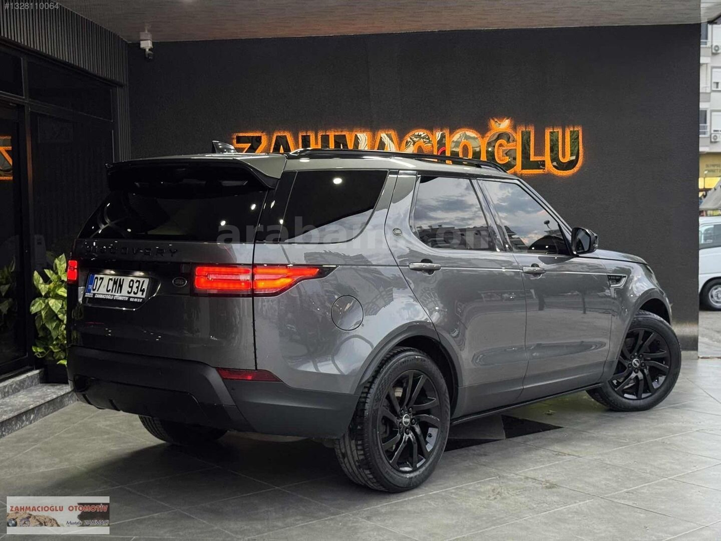 Galeriden Land Rover Discovery 2.0 SD4 HSE 2017 Model Antalya 116.000 km Gri 5